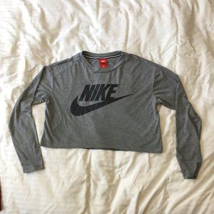 Nike crop top long sleeve tee